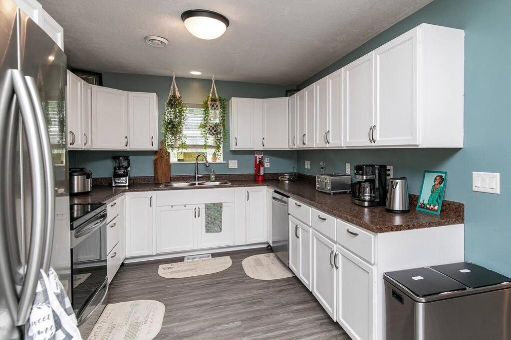 Family Friendly Home Close To Airport And Downtown Des Moine Exteriör bild