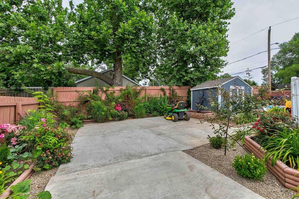 Family Friendly Home Close To Airport And Downtown Des Moine Exteriör bild